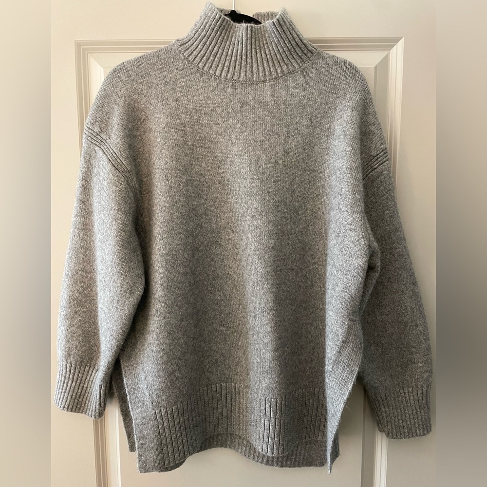 H&M sweater
